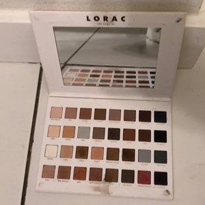 Lorax mega 3 eyeshadow makeup pallet